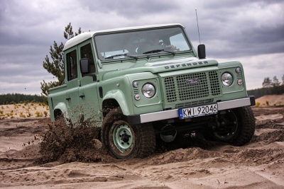 Defender Factory EN