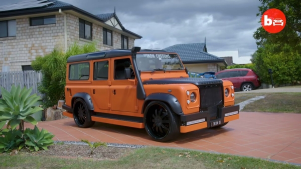 Land Rover Defender „Hot Wheels” – resorak dla dorosłych
