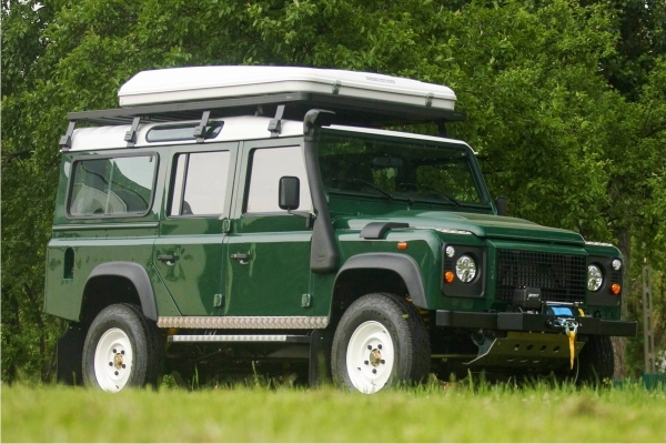 Land Rover Defender 110 Zielony 2.4