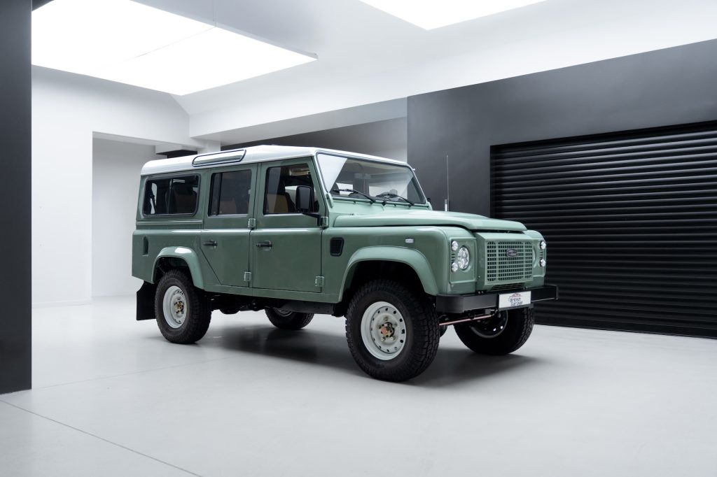 Defender Factory Poland - Land Rover Defender 110